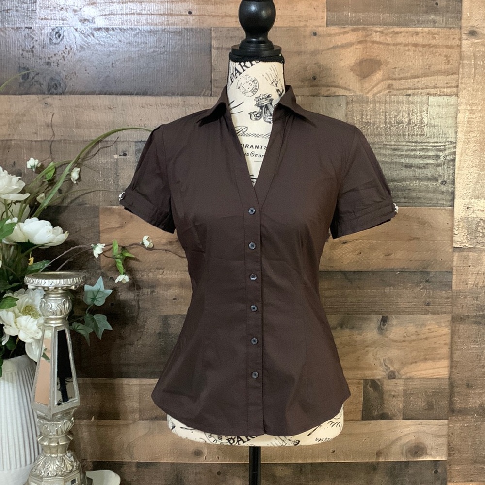 🍃🌸 Express Shirt Size XS